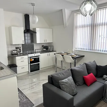 Lovely 2 Bedroom Apartments In Manchester Close To City Centre And Manchester City Stadium #1 Exterior photo