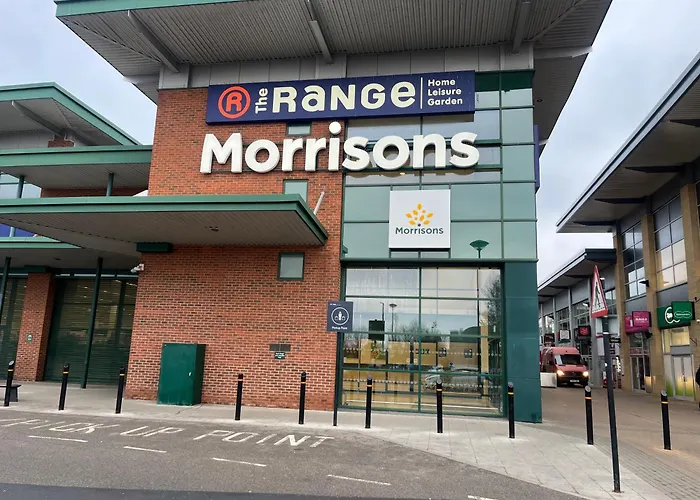 Lovely 2 Bedroom Apartments In Manchester Close To City Centre And Manchester City Stadium #1